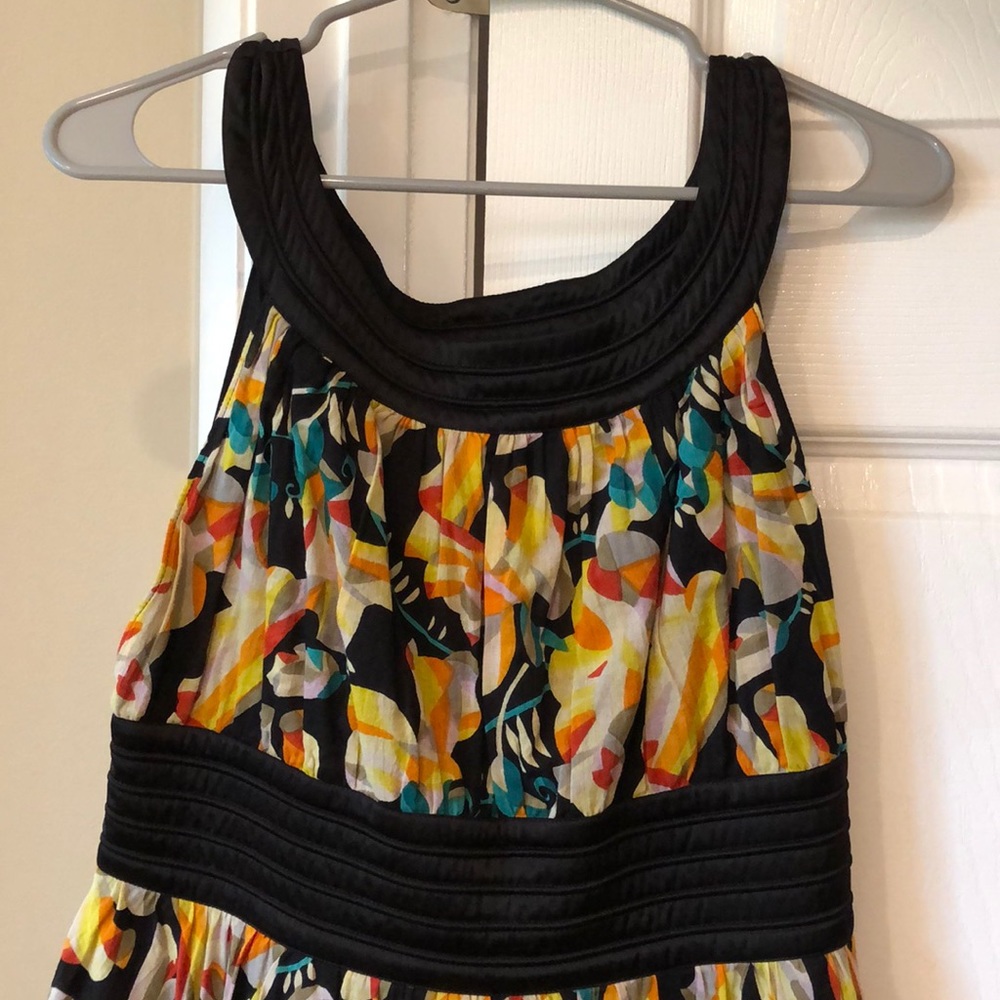 Circle neck adorable short dress